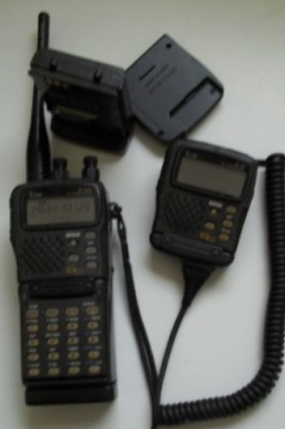 HT ICOM  ICZ1A DUAL BANDER — Miniatura 1