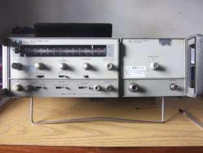 SWEEP OSCILLATOR- HP - MODELO 8620B — Miniatura 1