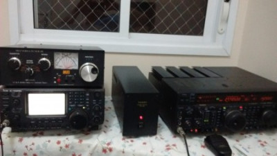 FT 1000 mark V - 200W  com duas fontes de alimentaçãob  + linear — Miniatura 1