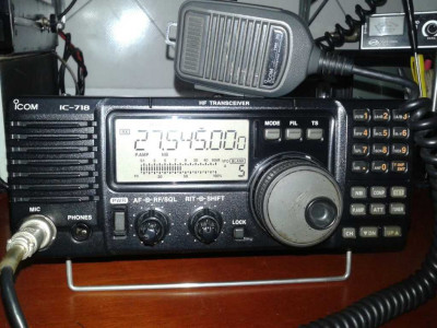 RADIO HF ICOM IC-718 — Miniatura 1