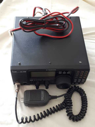 Vendo IC-718 + acoplador AT-130 — Miniatura 1