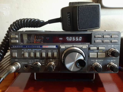 FT-757GX  - YAESU — Miniatura 1